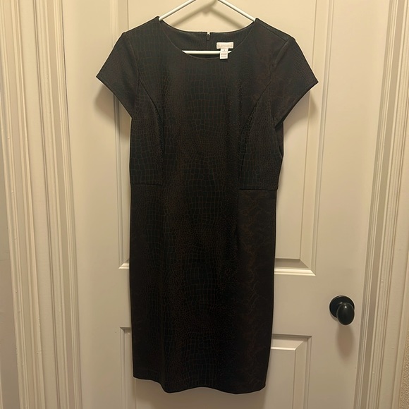 Chico dress sized 6-10 (1) Chico sizing brown embossed - Picture 1 of 6
